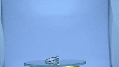 Women’s Sterling Silver Heart-Shaped Solitaire Ring with Elegant Band Design - Image 3