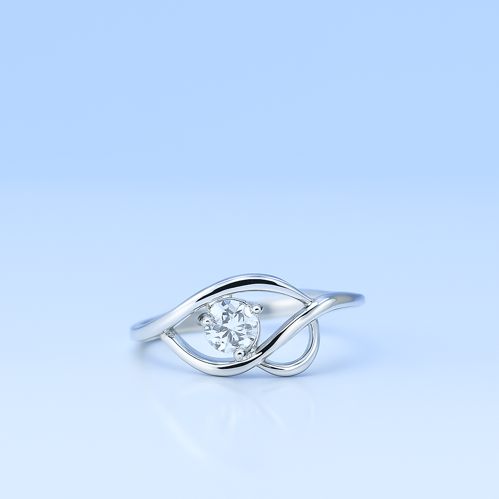 Women’s Sterling Silver Heart-Shaped Solitaire Ring with Elegant Band Design